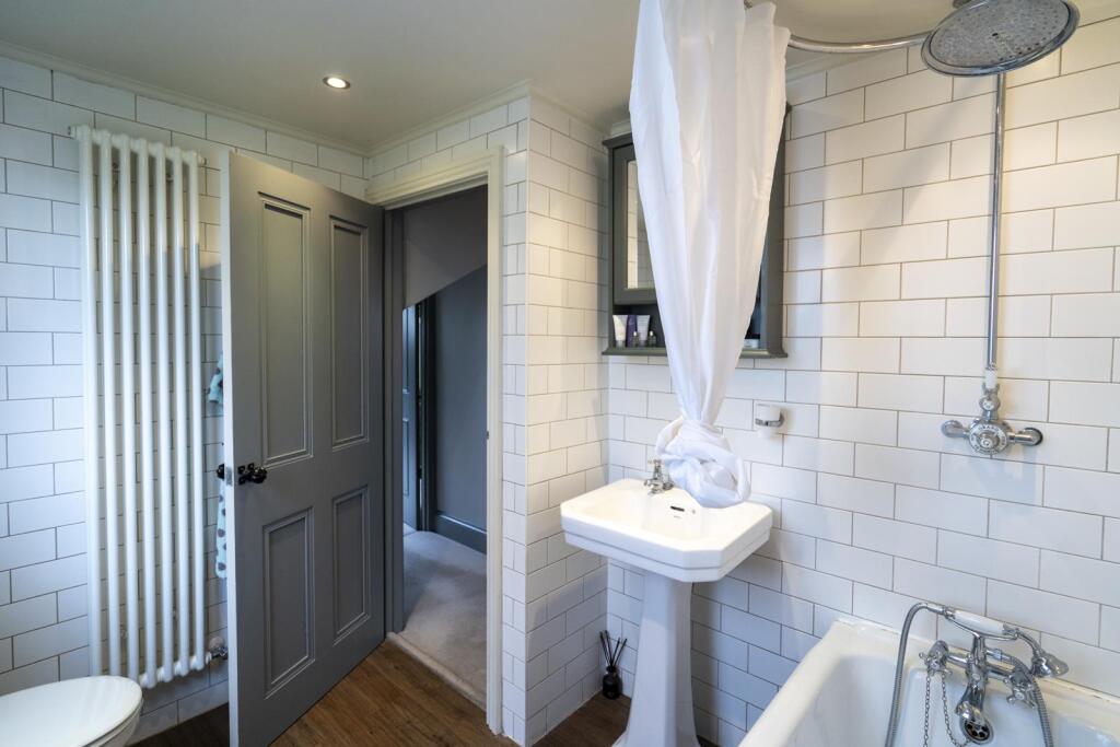 Whitburn House Lodge-41.jpg