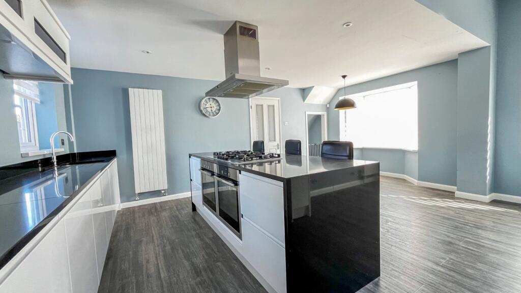 Kitchen / Diner