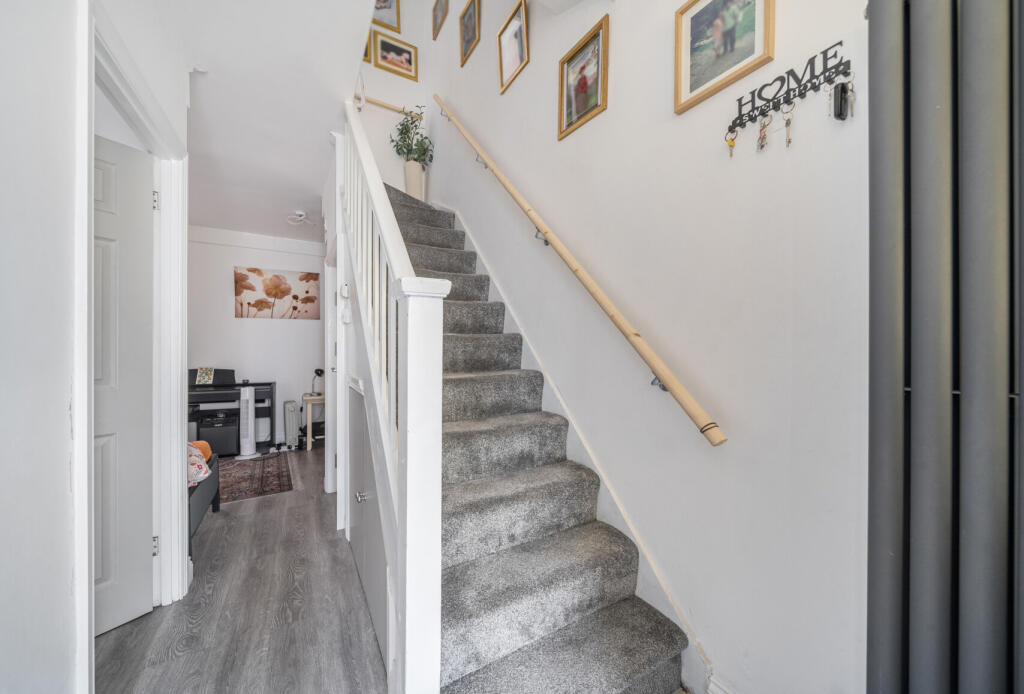 1332640-8-6890bcd...