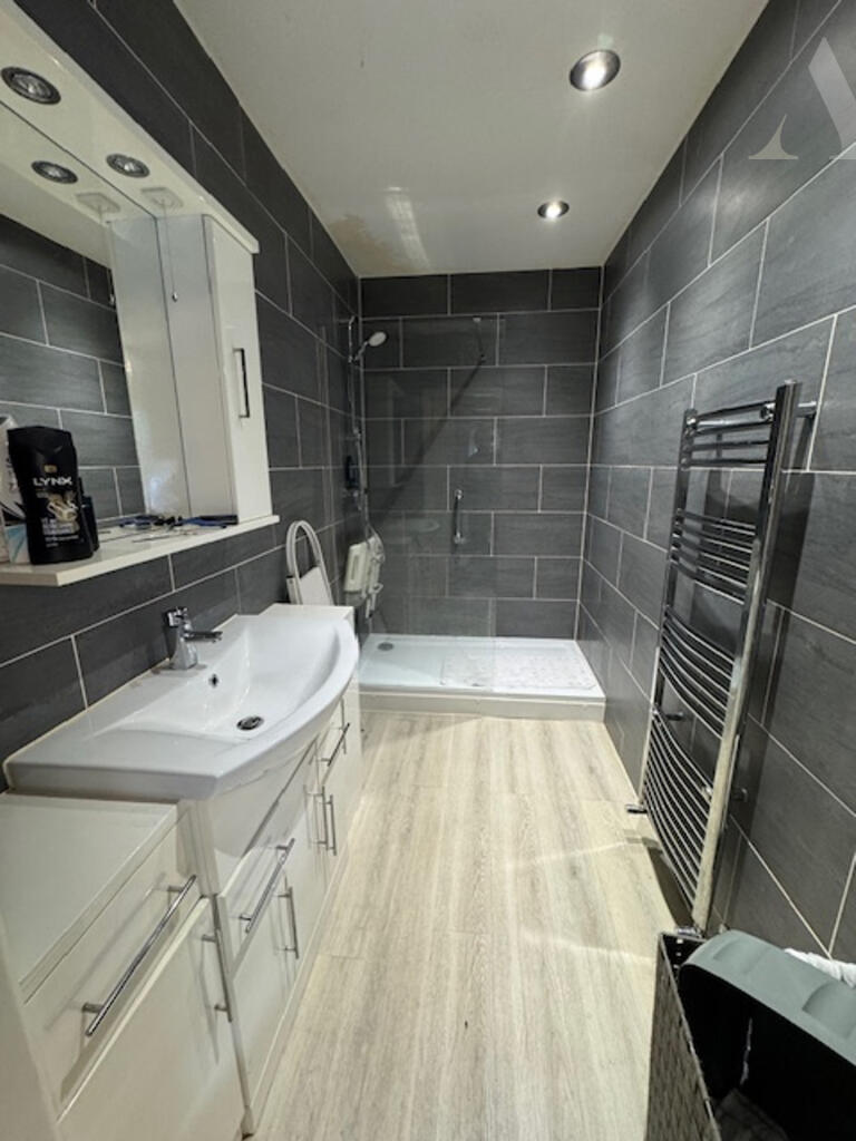 11 Findon Road - Shower Room.jpeg
