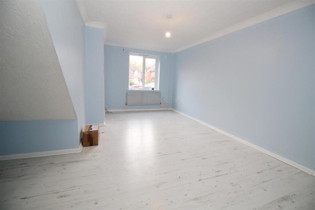 Living Room.JPG