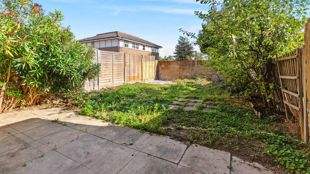 28 Wanlip Road, Plaistow, London, E13 8QP