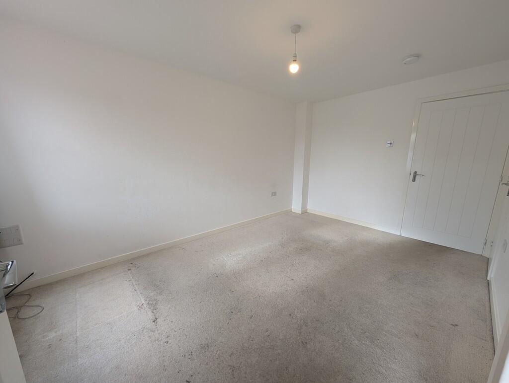 PXL_20251028_1324...