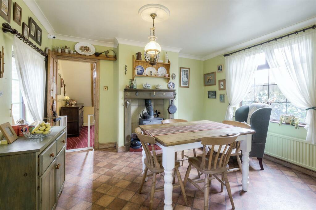 60 Loughborough Road, Coleorton