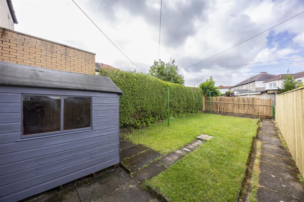 6_MARGUERITE_AVE_LENZIE_002.JPG