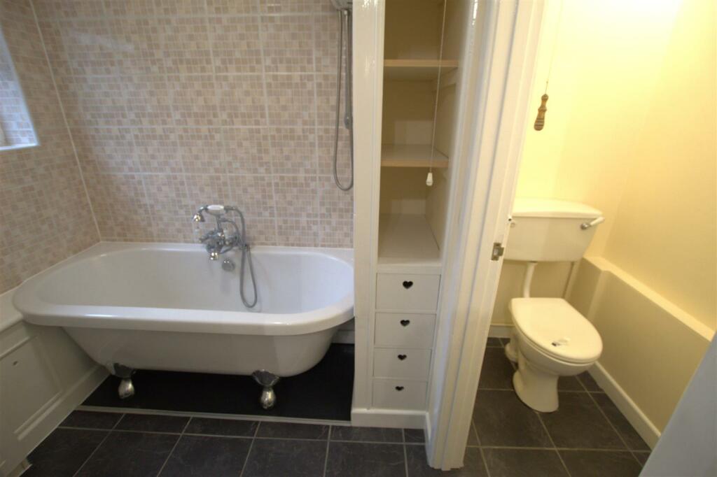 bath 2.jpg