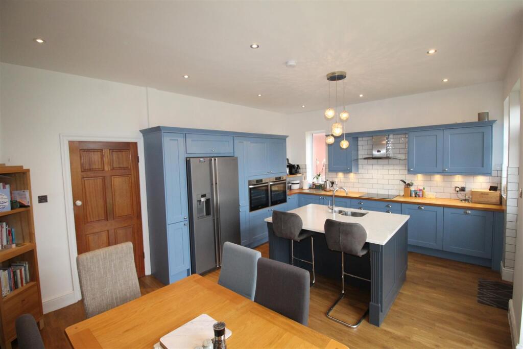 St Leonards Road West, Kitchen.JPG