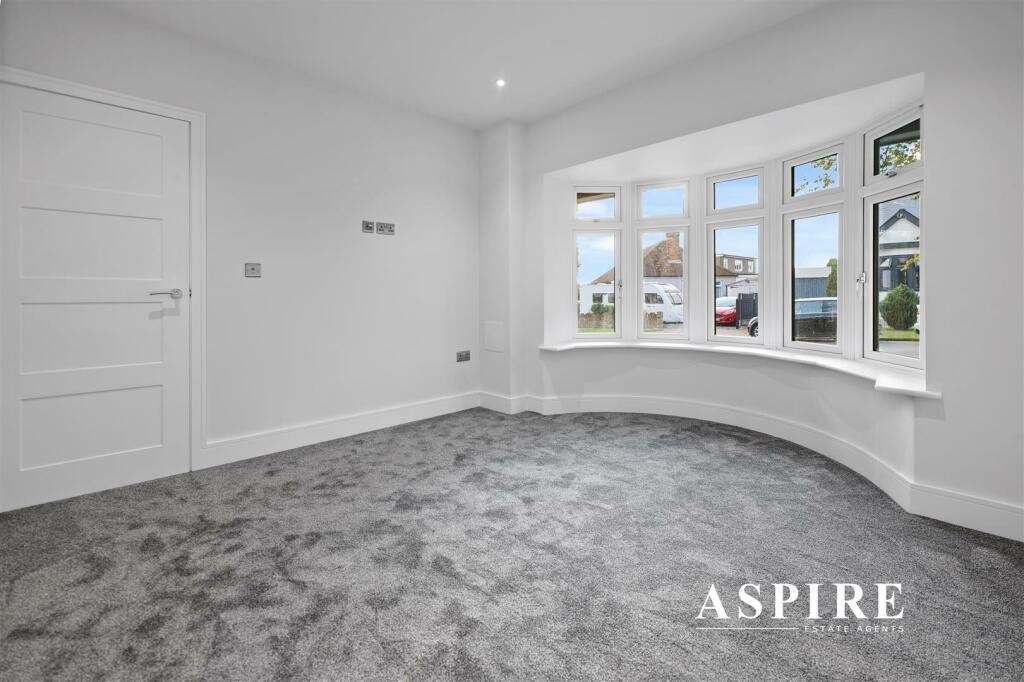Aspire Estate Agents1.jpg