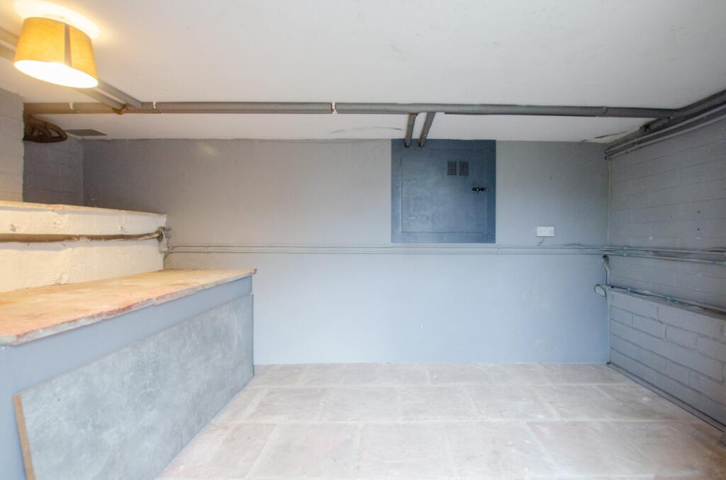 36 Roman Drive TPS Bodmin 01208 74182-3