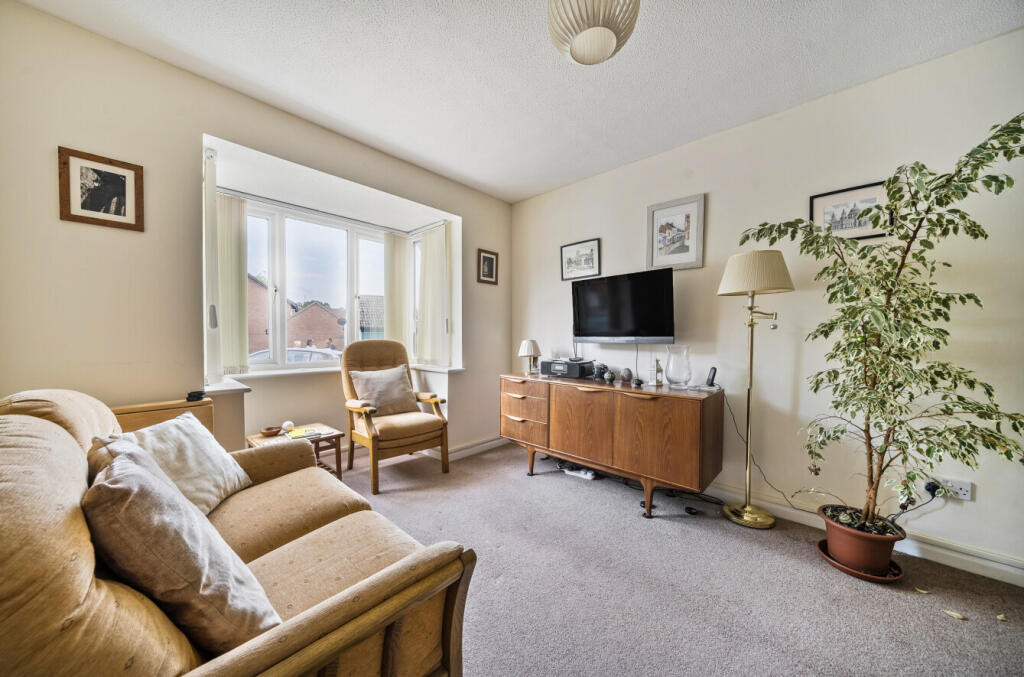 1300517-31-683046...