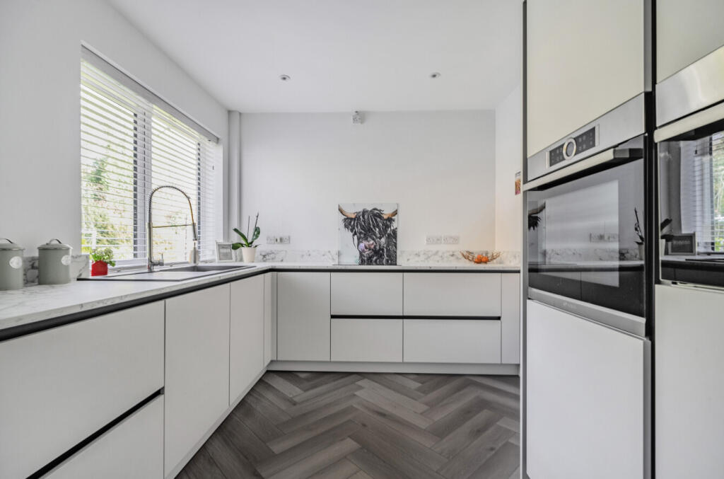 6787ad27f35ec-l-1228940 (5)