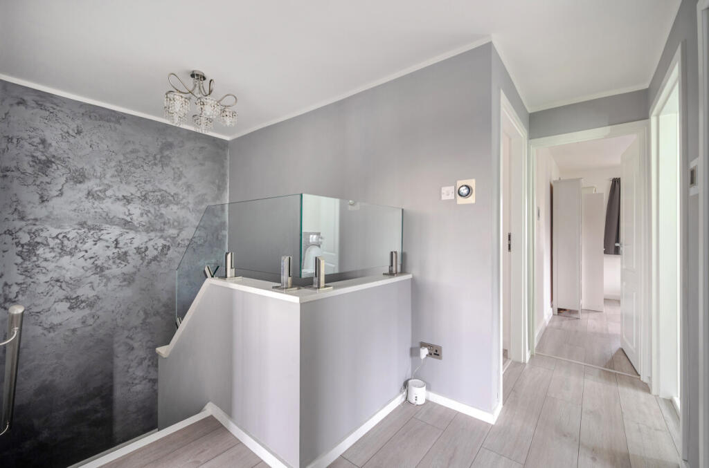 1387732-28-693186...