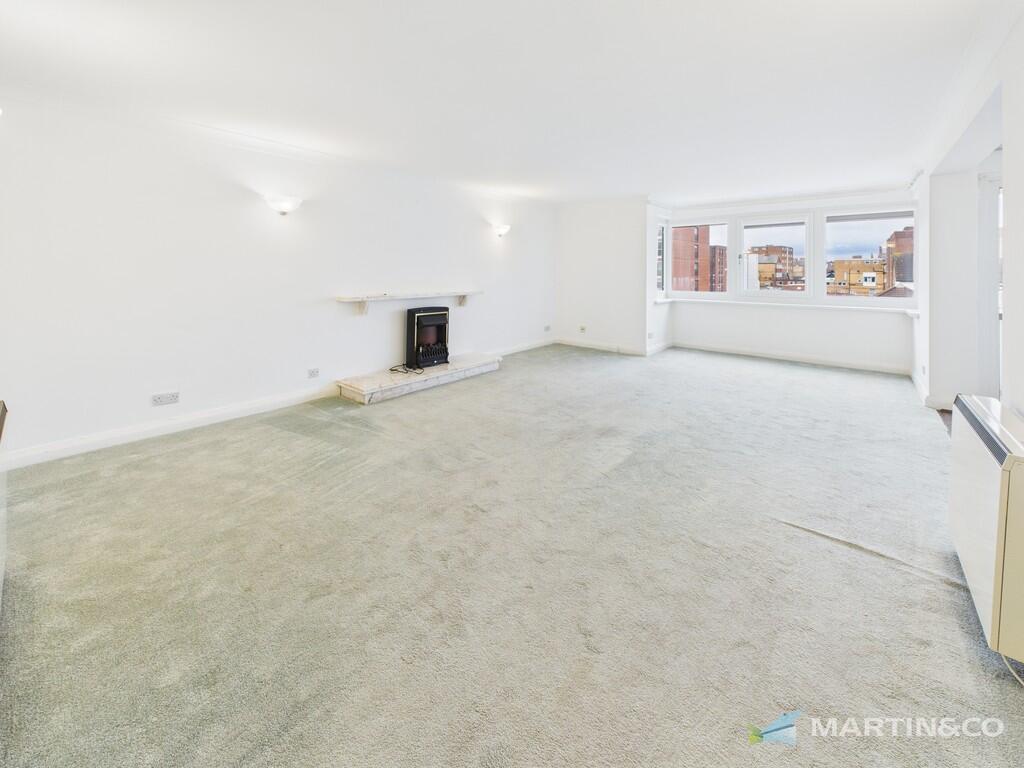 CAM02318G0-PR0557...