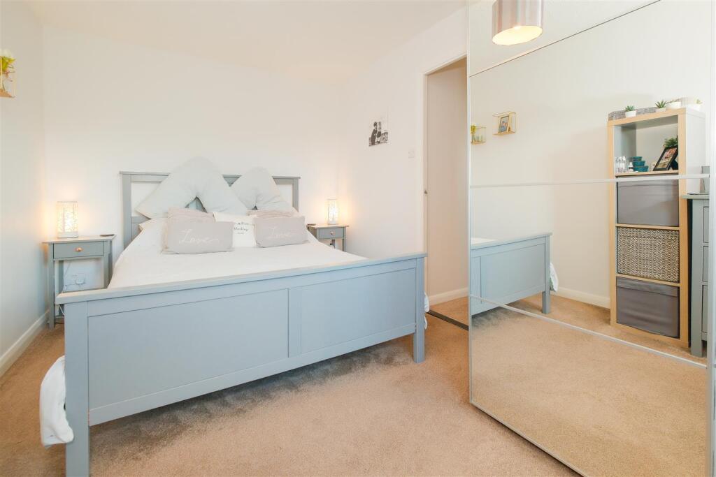 Hewitt Close 20.jpg