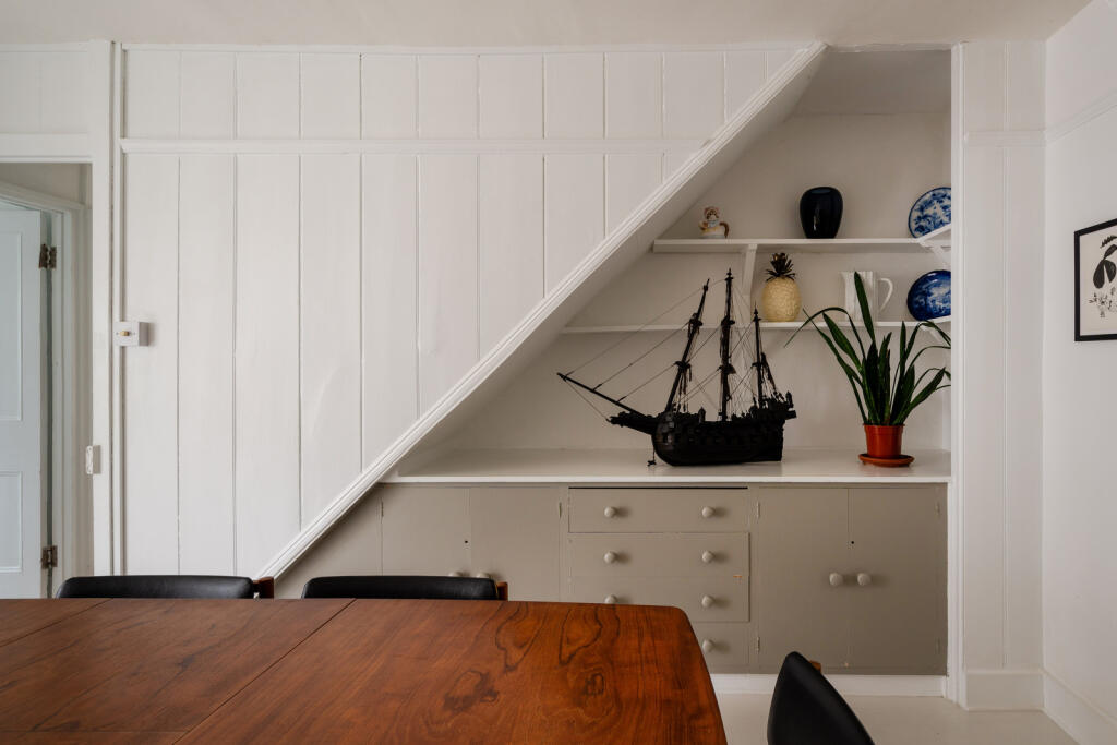 262492 - Trafalgar Cottage, North Road CT14 8BJ...