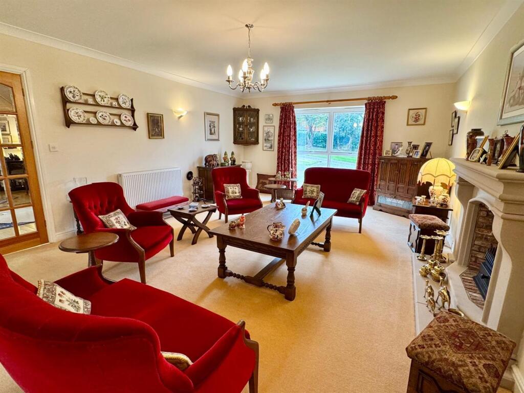 PHOTO-2025-08-12-06-56-38 (18).jpg