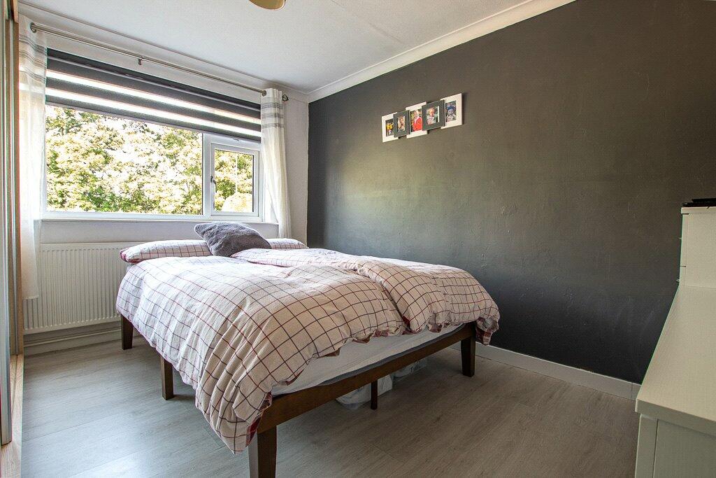 Bedroom 1 - 1