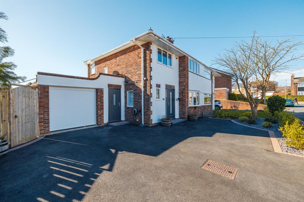 5 Axholme Close-19.jpg