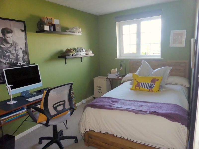 Photo 12