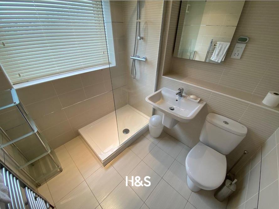 dorchester court shower room.jpg