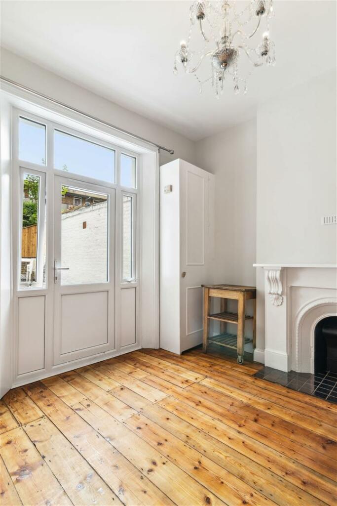 Flat 2, 49 Lambert Road, Brixton SW2 5BB-17.jpg