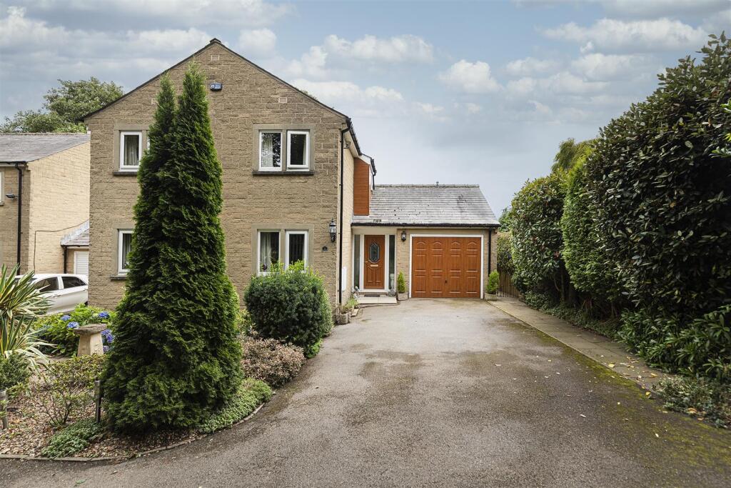 Bramleys Estate Agents - Highbury Court - Brighous