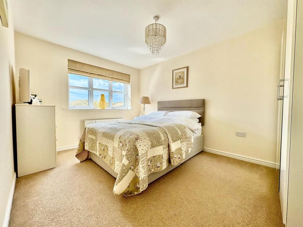 PHOTO-2025-04-23-15-11-10 3.jpg