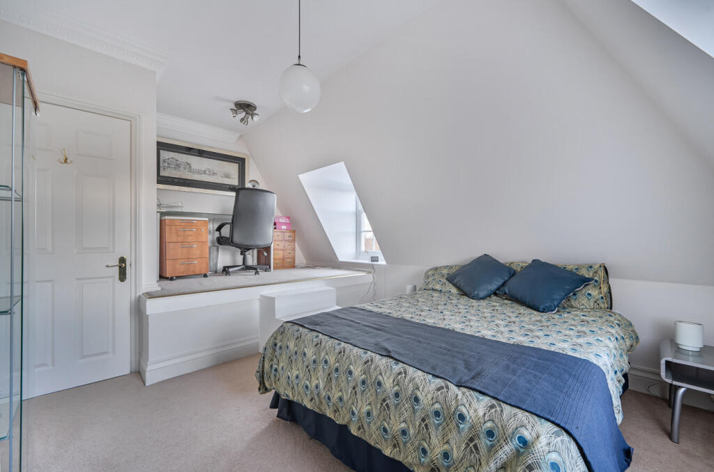 1386720-7-692ee3b...