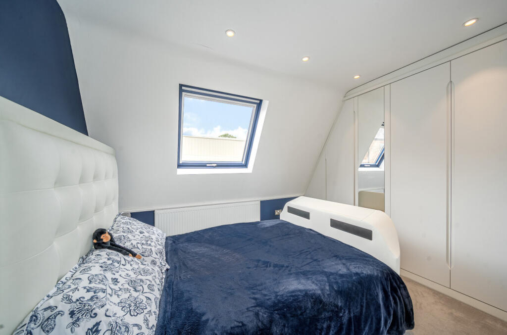 1298338-8-682f063...