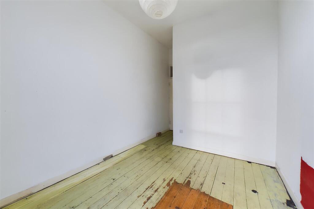 Flat 3, 6, Nelson Place West, Walcot, Bath, BA1 2T