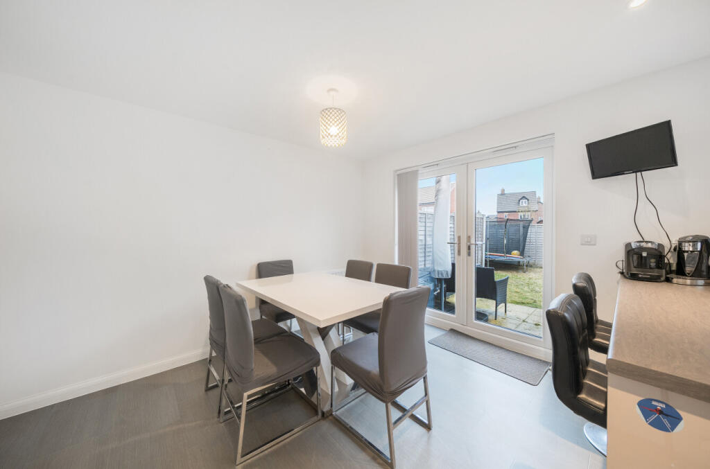 1380153-21-692853...