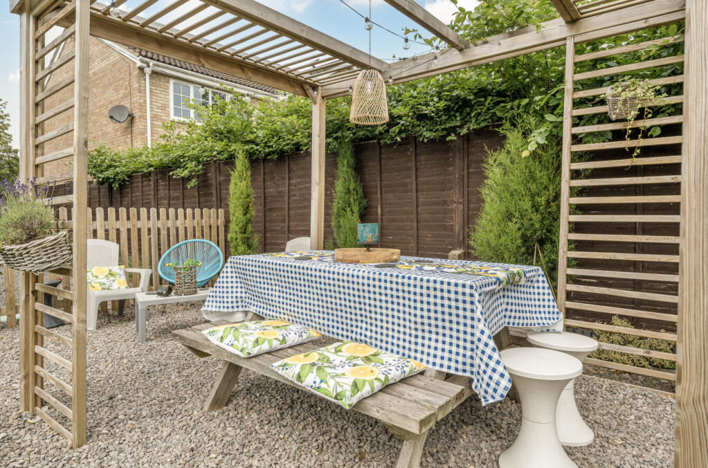 1306998166849888393380