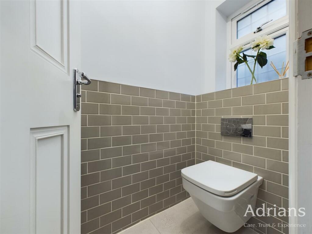 CLOAKROOM