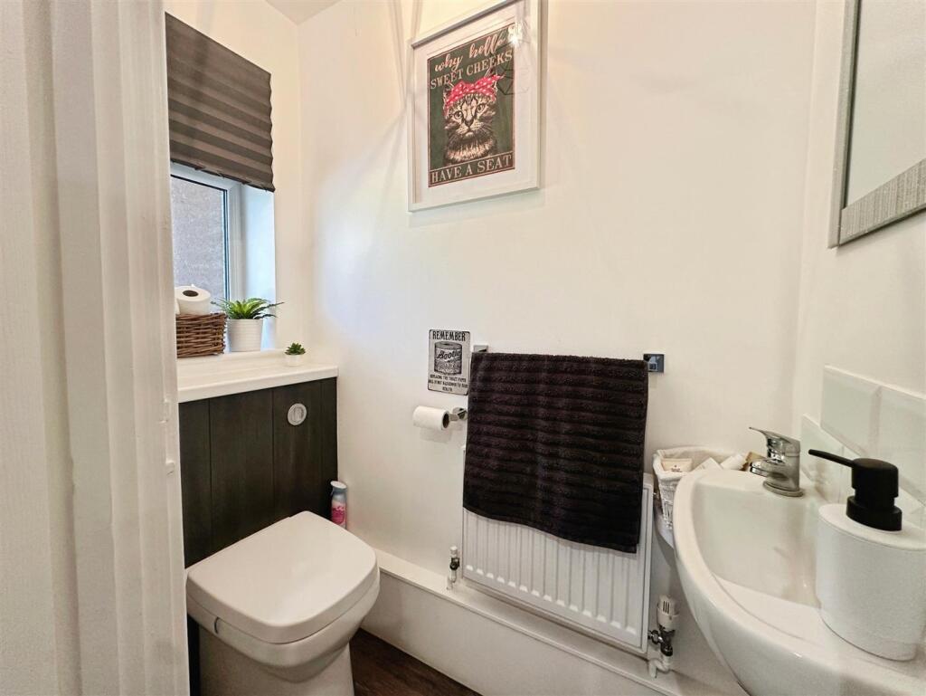 c704446b--42A8-8199-D594B18DD39B-97513-00001F0E5D9