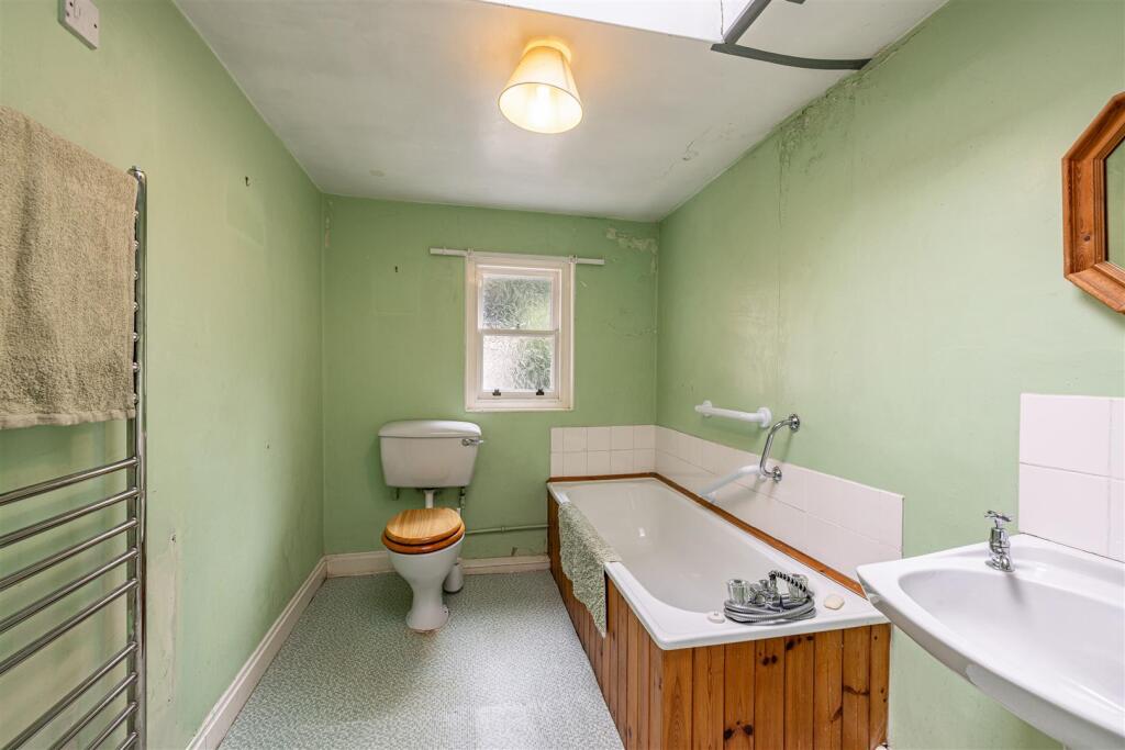 50 Highcross Avenue 020.jpg