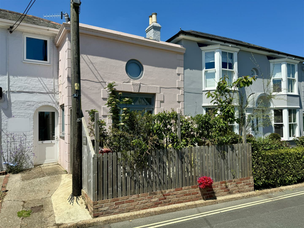 Grove Mews