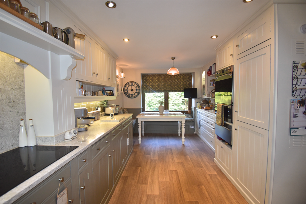 Fitted Breakfast Kit