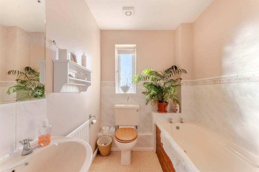 Home-17.jpg