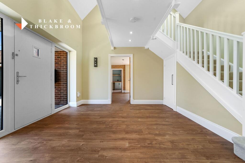 RECEPTION HALLWAY
