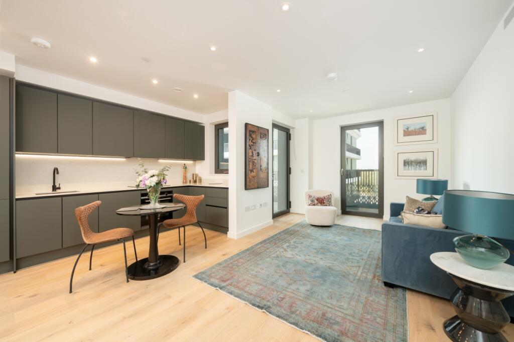 Sutherland Apartm...