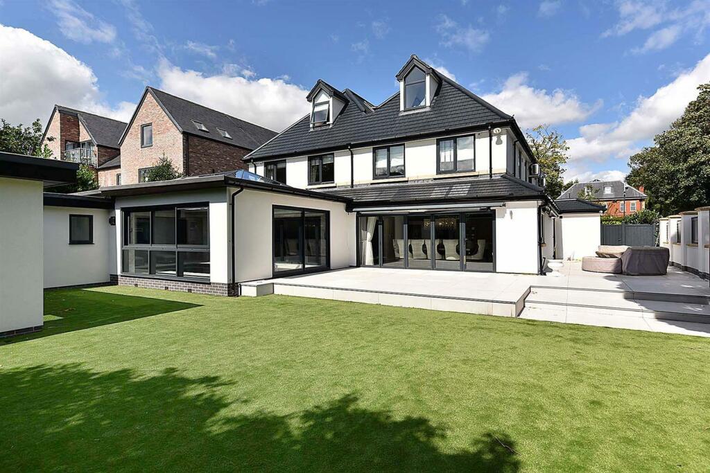 19 Stanhope 35.jpg