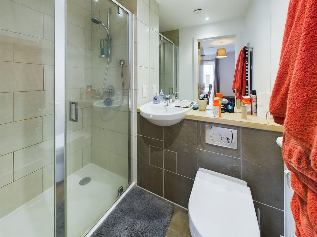 CAM03974G0-PR0041...