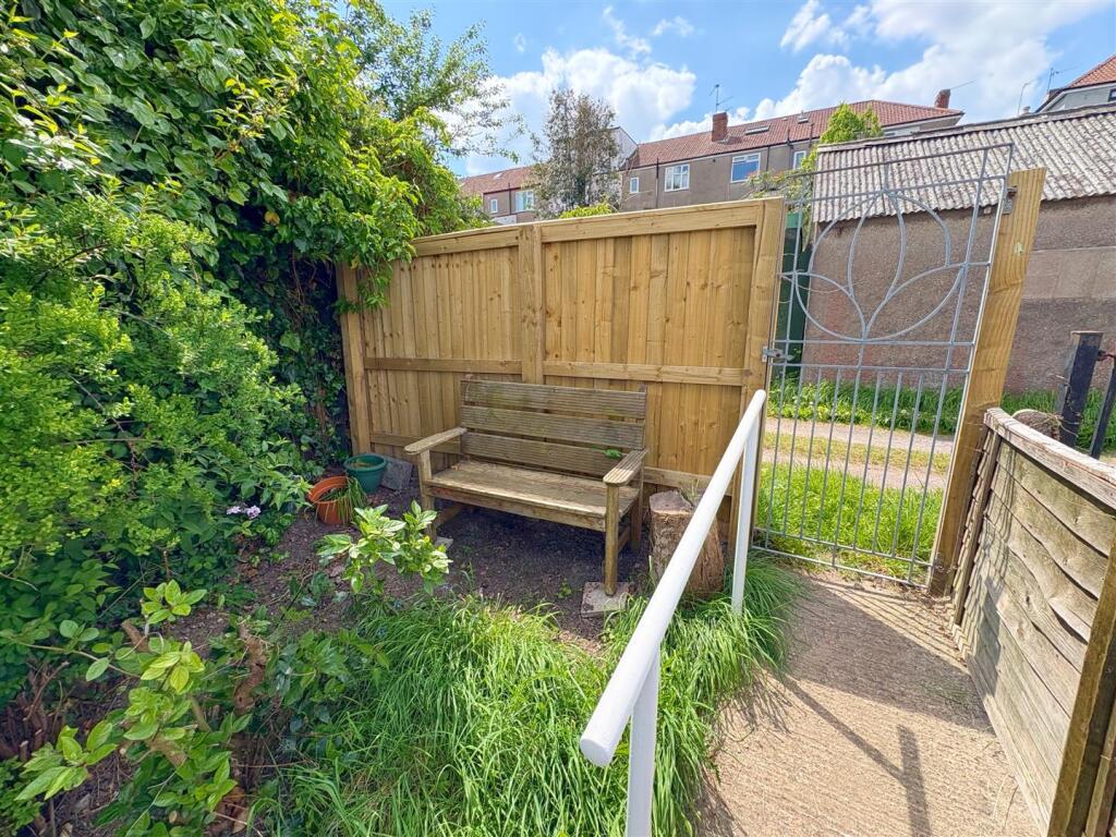 Seating area and rear access.jpg