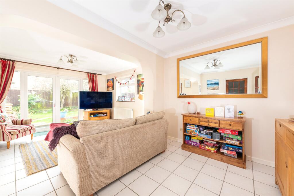 Sitting/Family Room