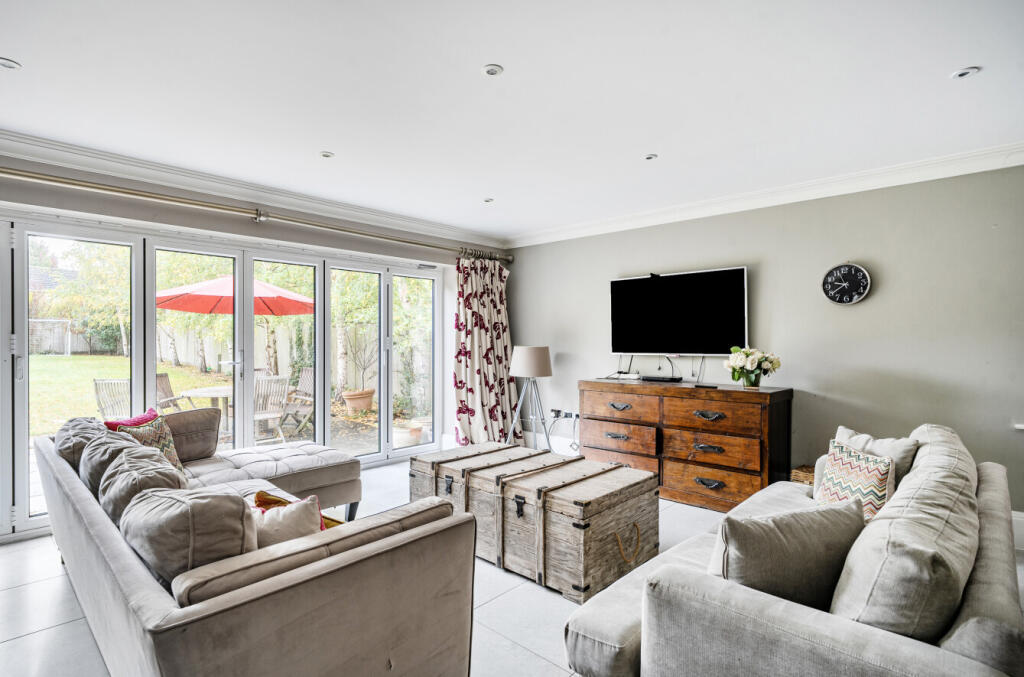 1365747-10-68ecbf...