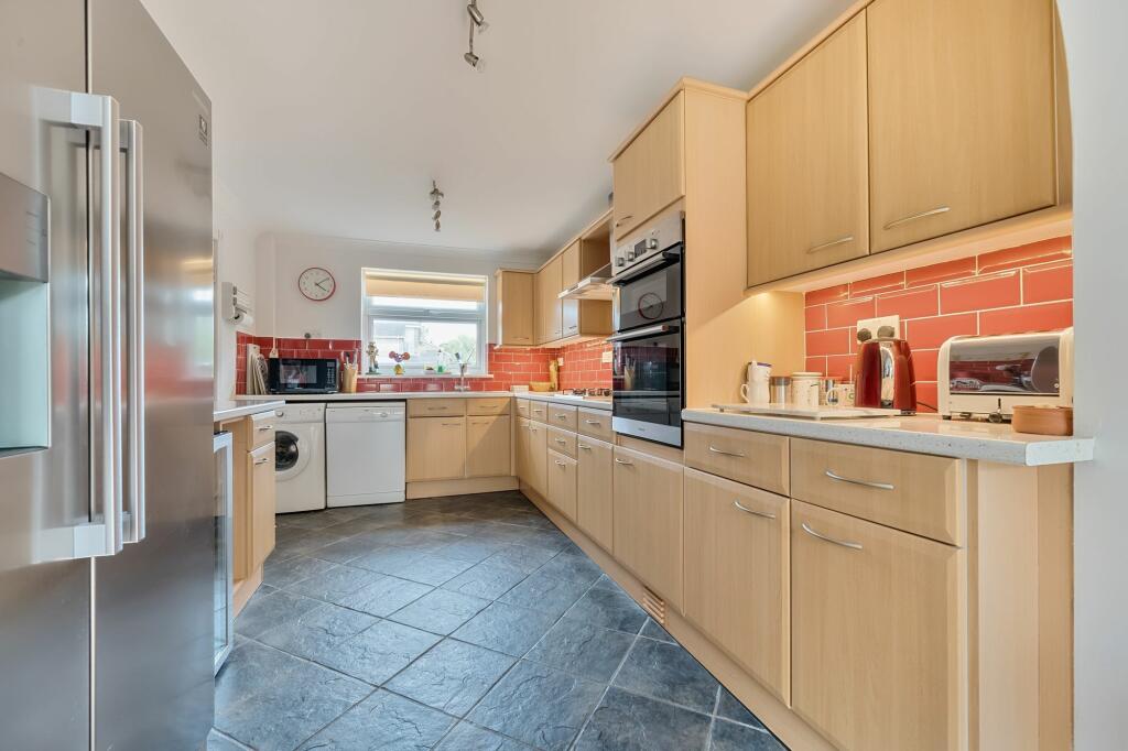 Kitchen (1)