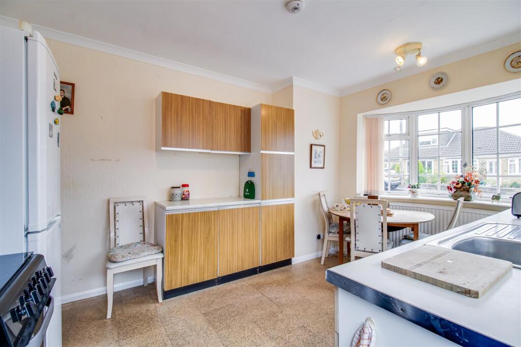 39 Grove PArk, Kitchen (14).jpg