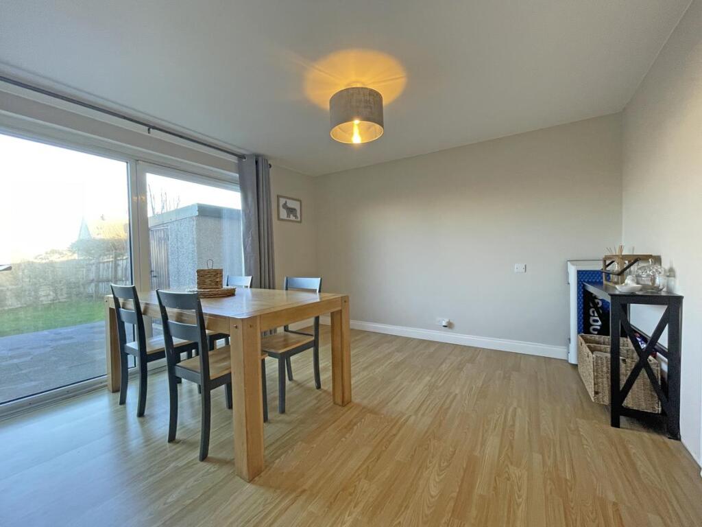 Treago Gardens 12 - Dining Room.jpg