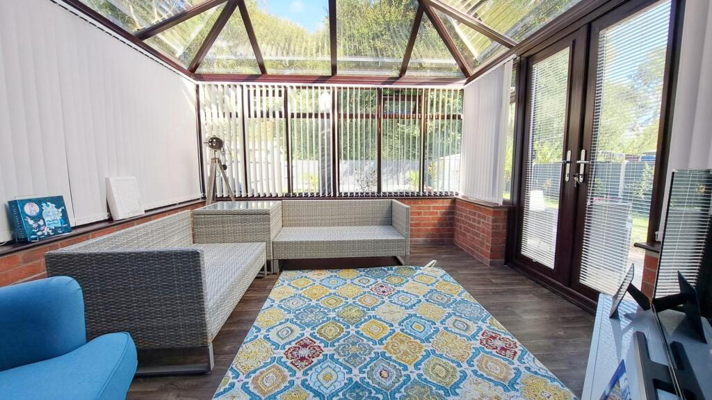 2nd view GLASS ROOF CONSERVATORY.jpg