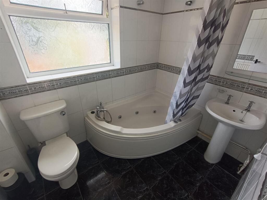 Bathroom .jpg